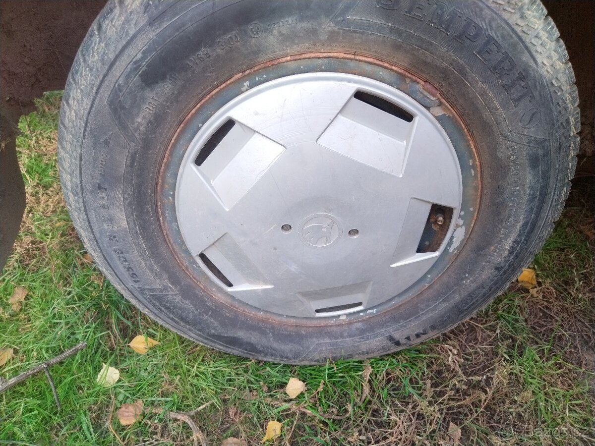 Díly ze škody 130 - 4