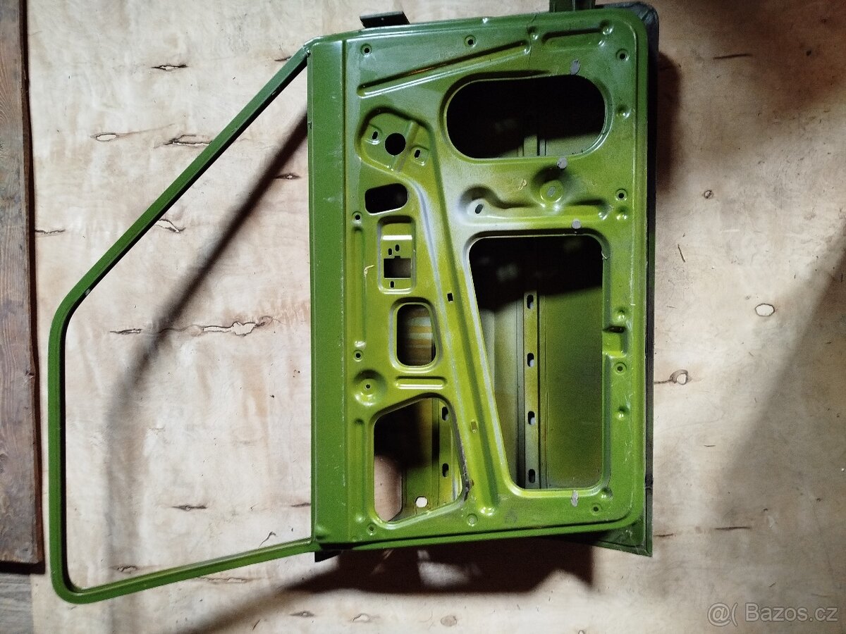 Plechařina Škoda 105 - 4