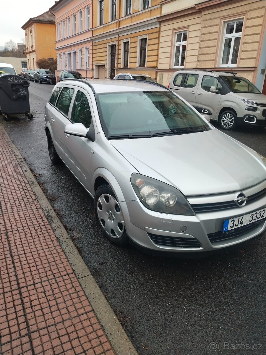 Opel Astra 1.7 CDTI - 4