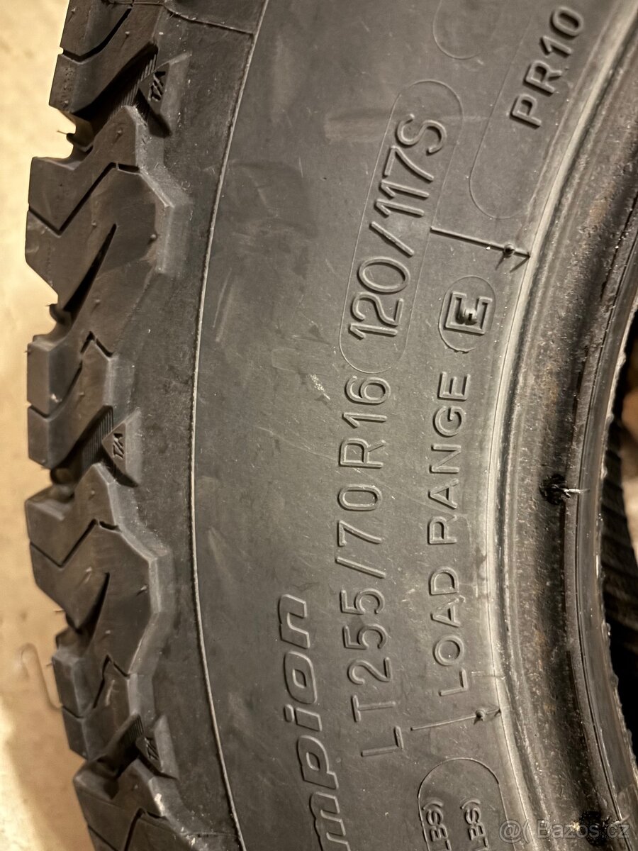 BFGoodrich 255/70 R16 - 4