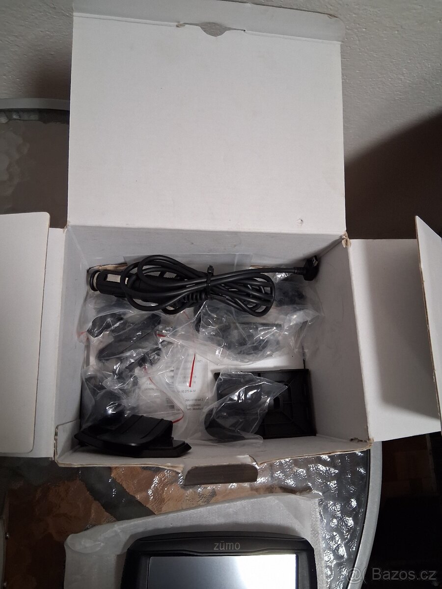 Navigace Garmin + držák Touratech - 4