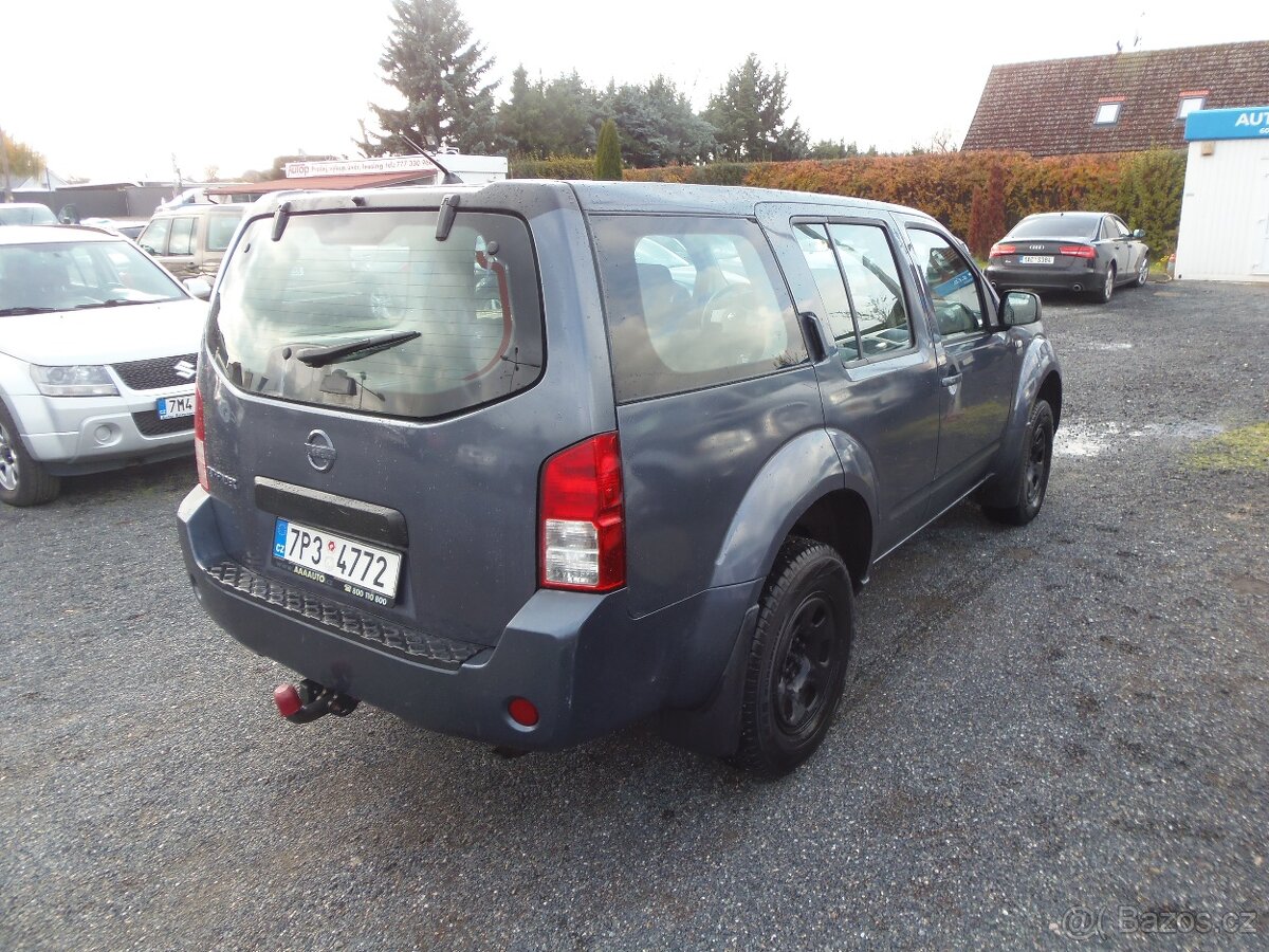 Nissan Pathfinder 2.5 DCi 4x4 manuál tažné 3t