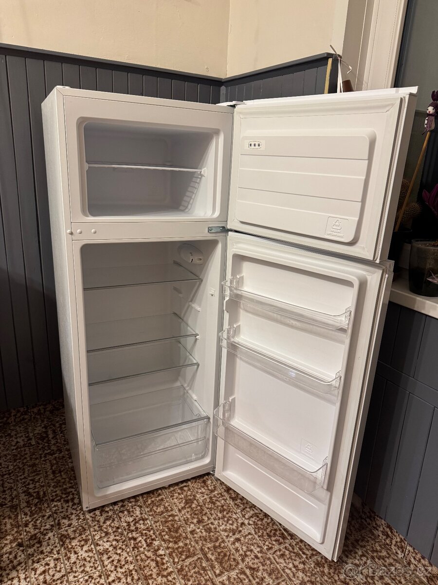 Lednice Philco PT 204 E - 4