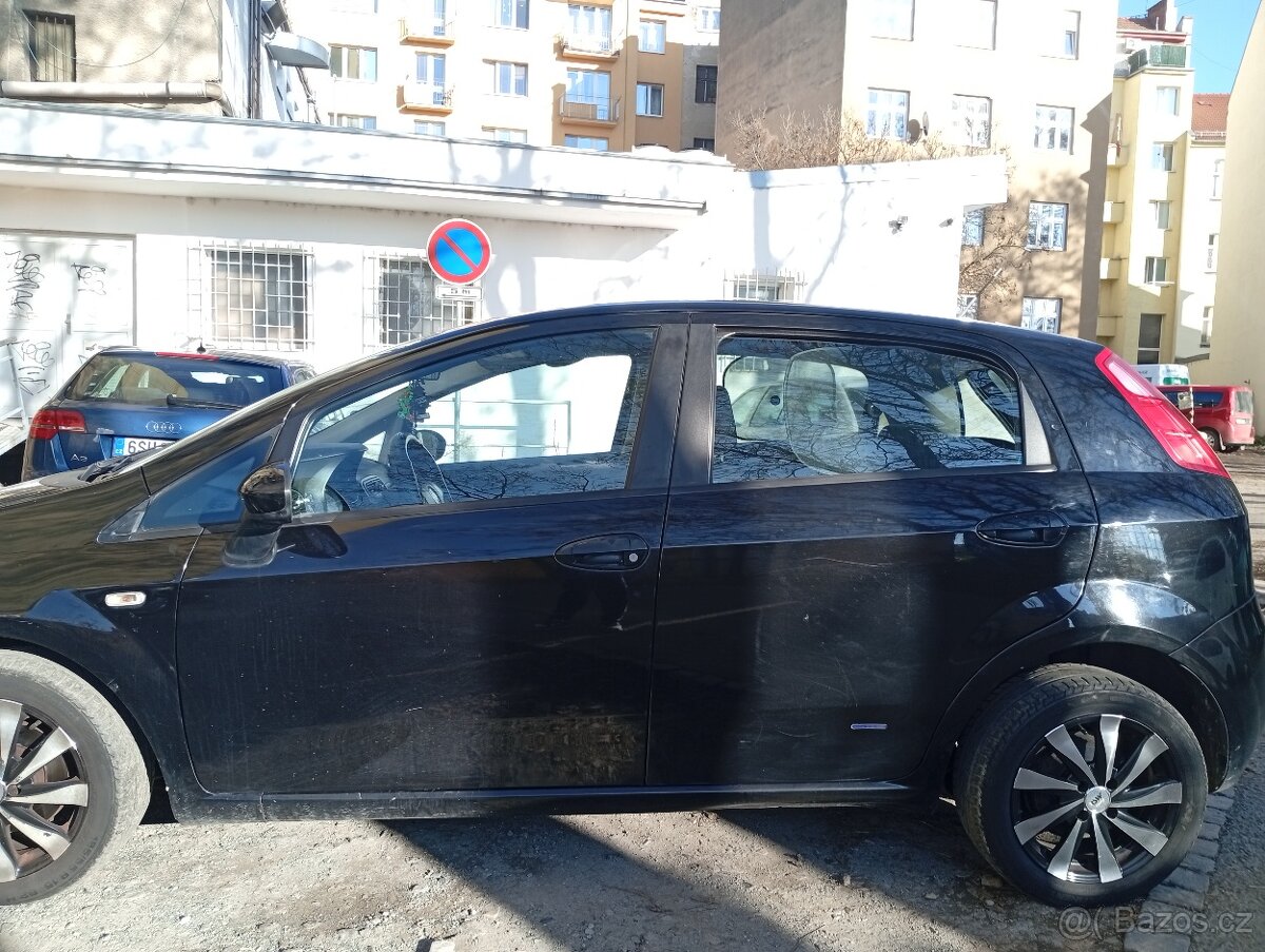 Prodám Fiat Grande Punto 13Jtd - 4