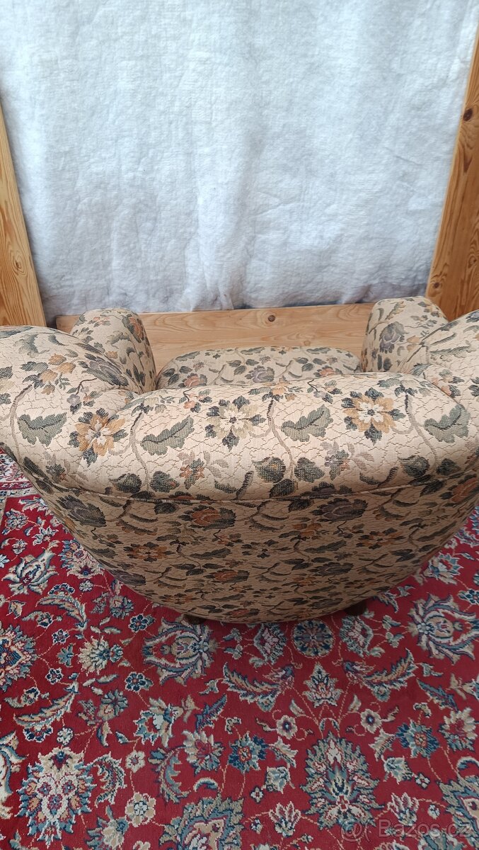 Křeslo čalouněné, retro, Ušák - 4