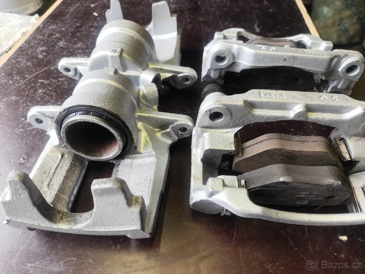 Renault Megane brzdové třmeny Bosch - 4