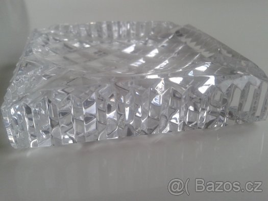 Dámský popelník - 4