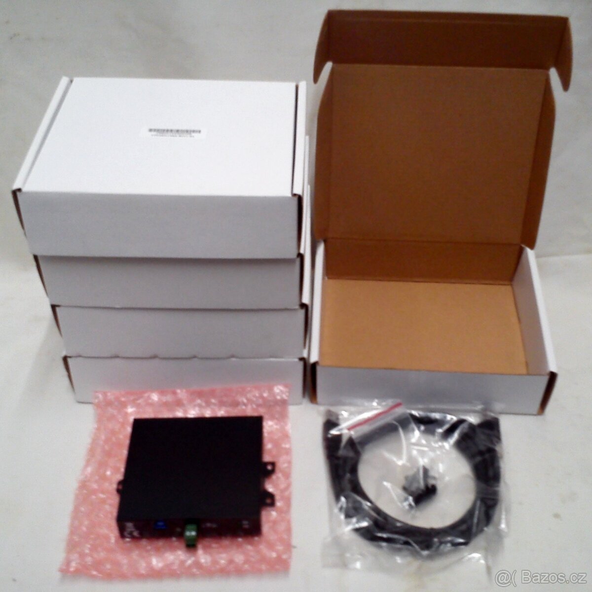 Nové dokovací stanice Basler USB 3.0 - 4