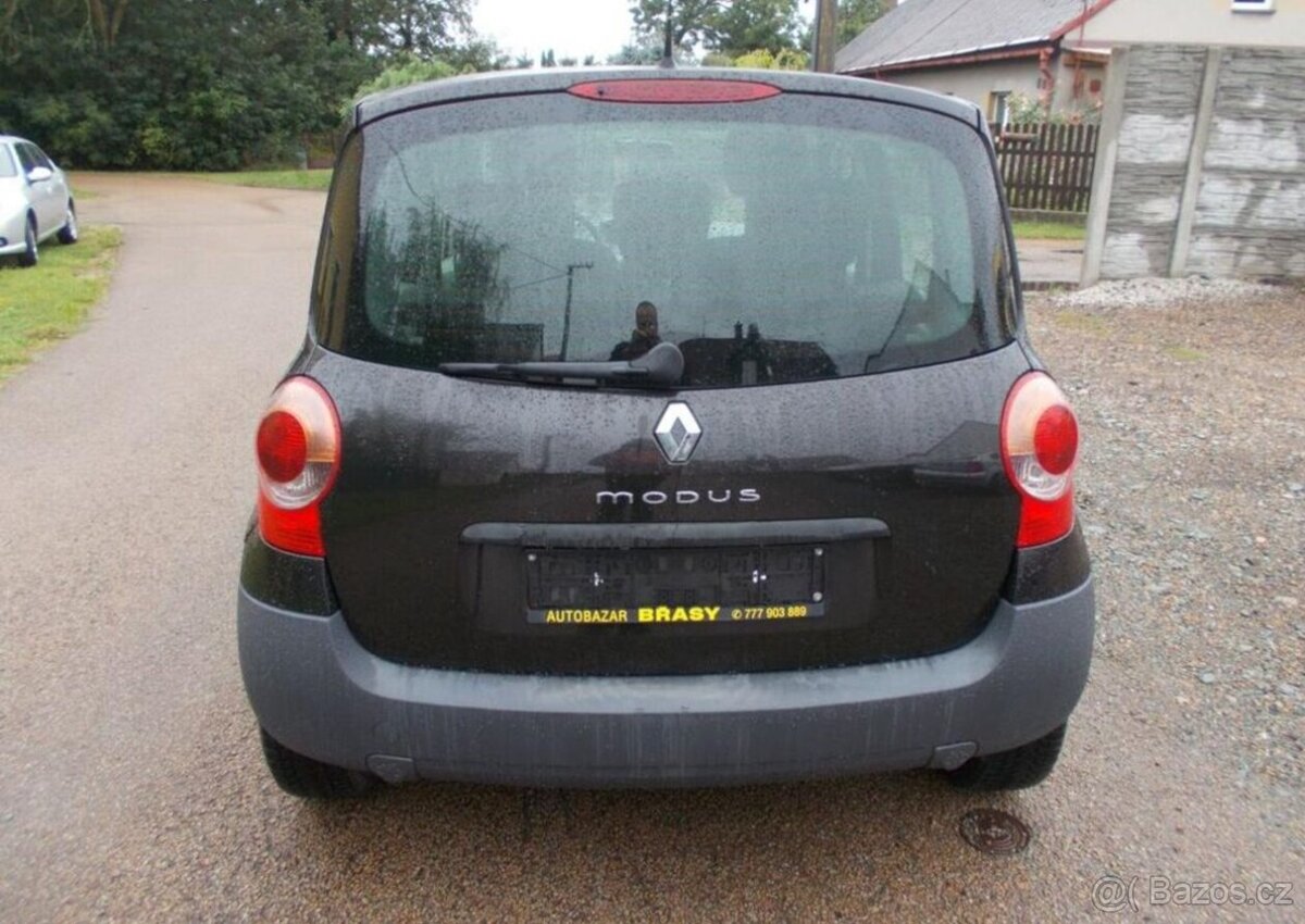 Renault Modus 1,6 benzín manuál 65 kw - 4