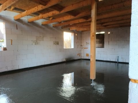 Prodej patrového rodinného domu ve stavu hrubé stavby. - 4