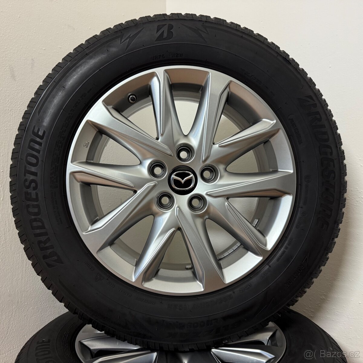 KIA SPORTAGE V 5x114,3 R19 ET49,5+ZIMNÍ 235/50R19 8/6mm - 4