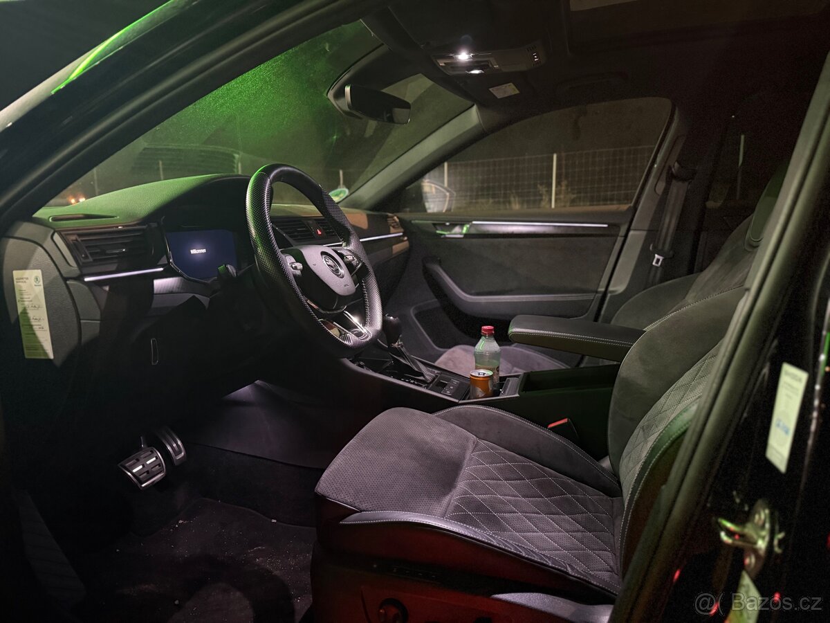 Škoda Superb III Fl 2.0 TDI SPORTLINE PANO VIRTUAL - 4