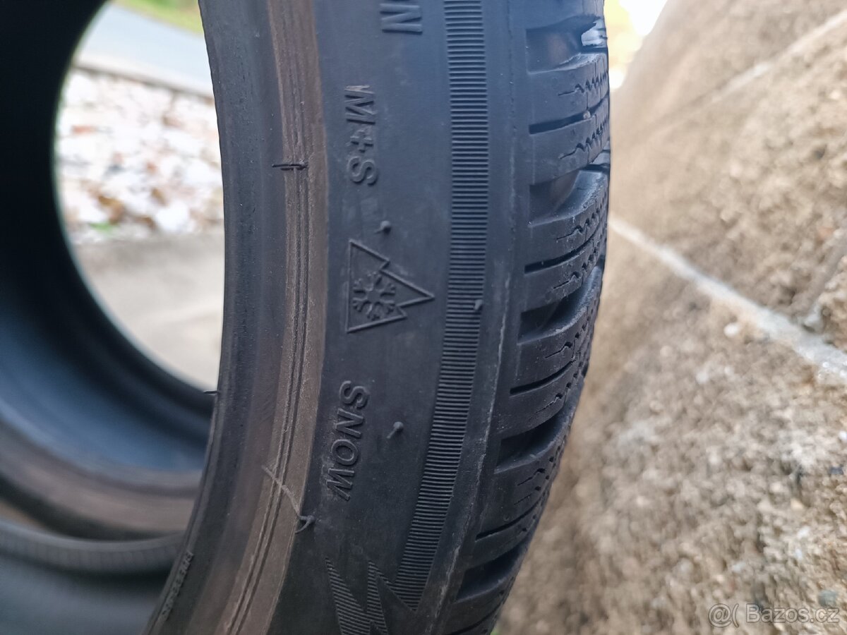 Zimní Bridgestone 225/40 R18 - 4