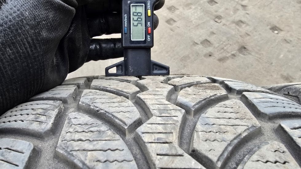 Zimní pneu 225/50/17 Bridgestone - 4