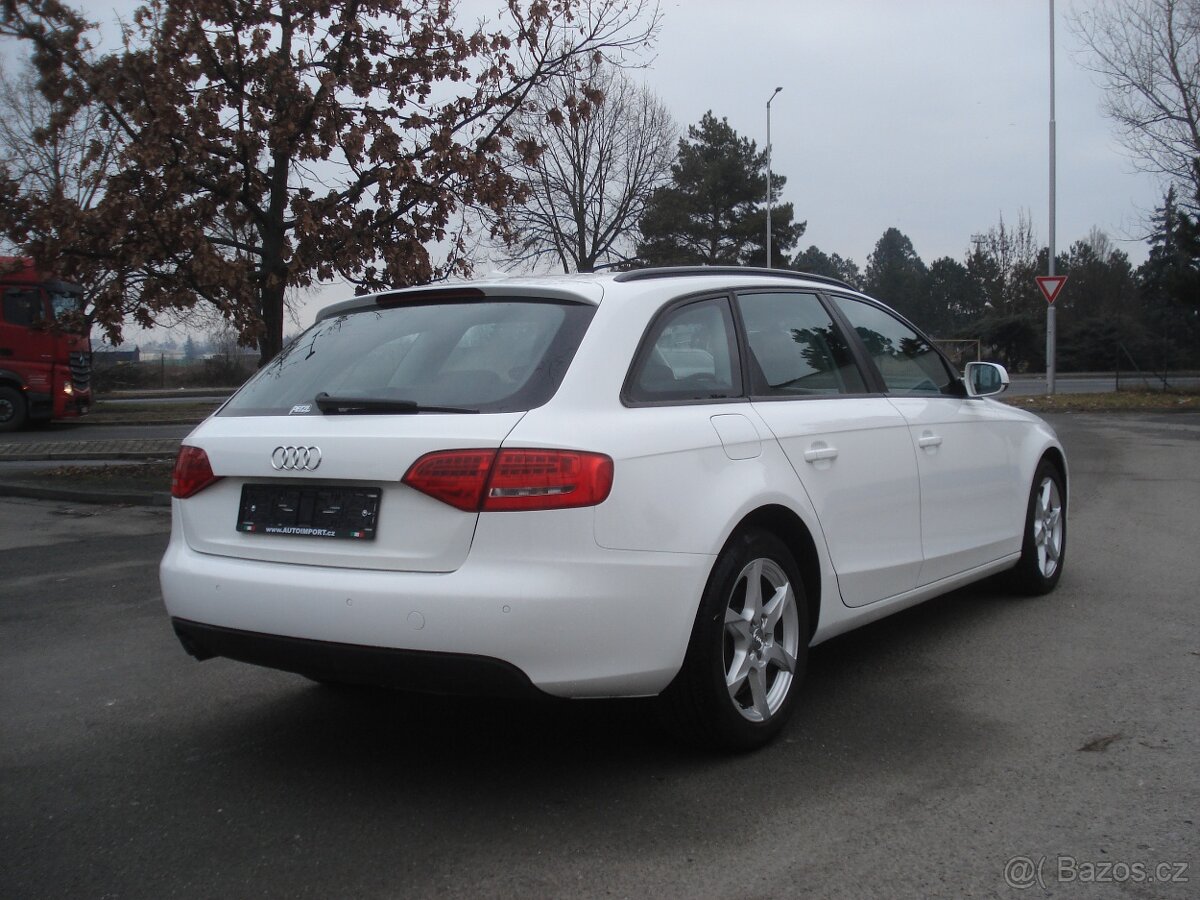 Audi A4 2.0 TDi AUT NAVI - 4
