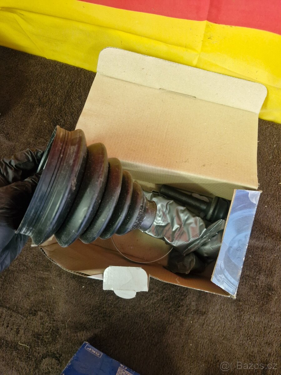 Nové manžety poloos golf 4 a jiné - 4