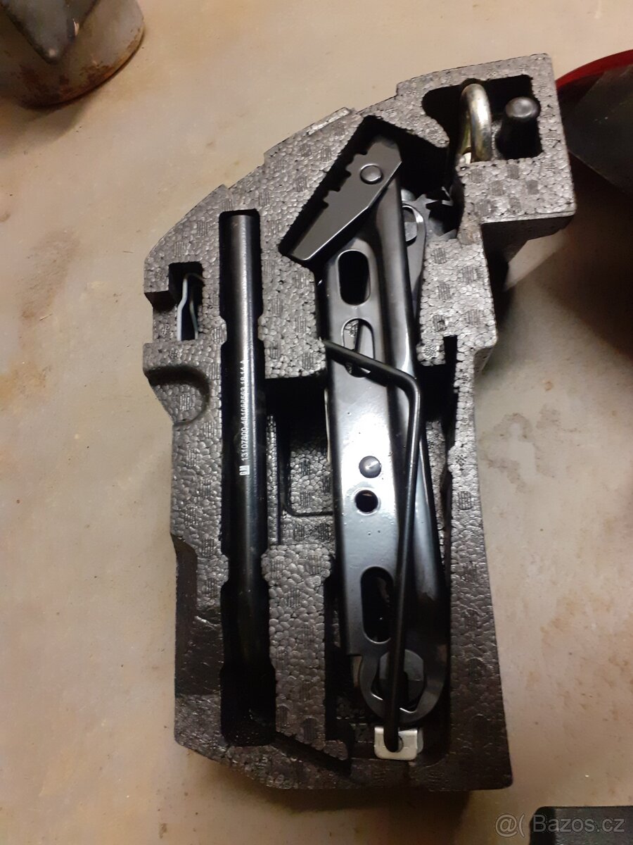 Opel Corsa D - zadni světla 2014 - 4