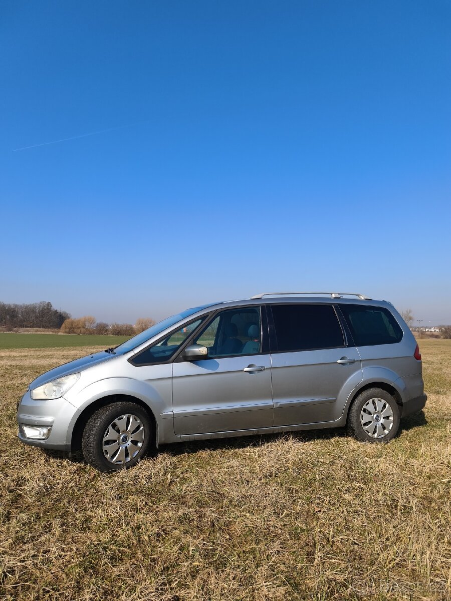 Ford Galaxy, 2.0i - 4