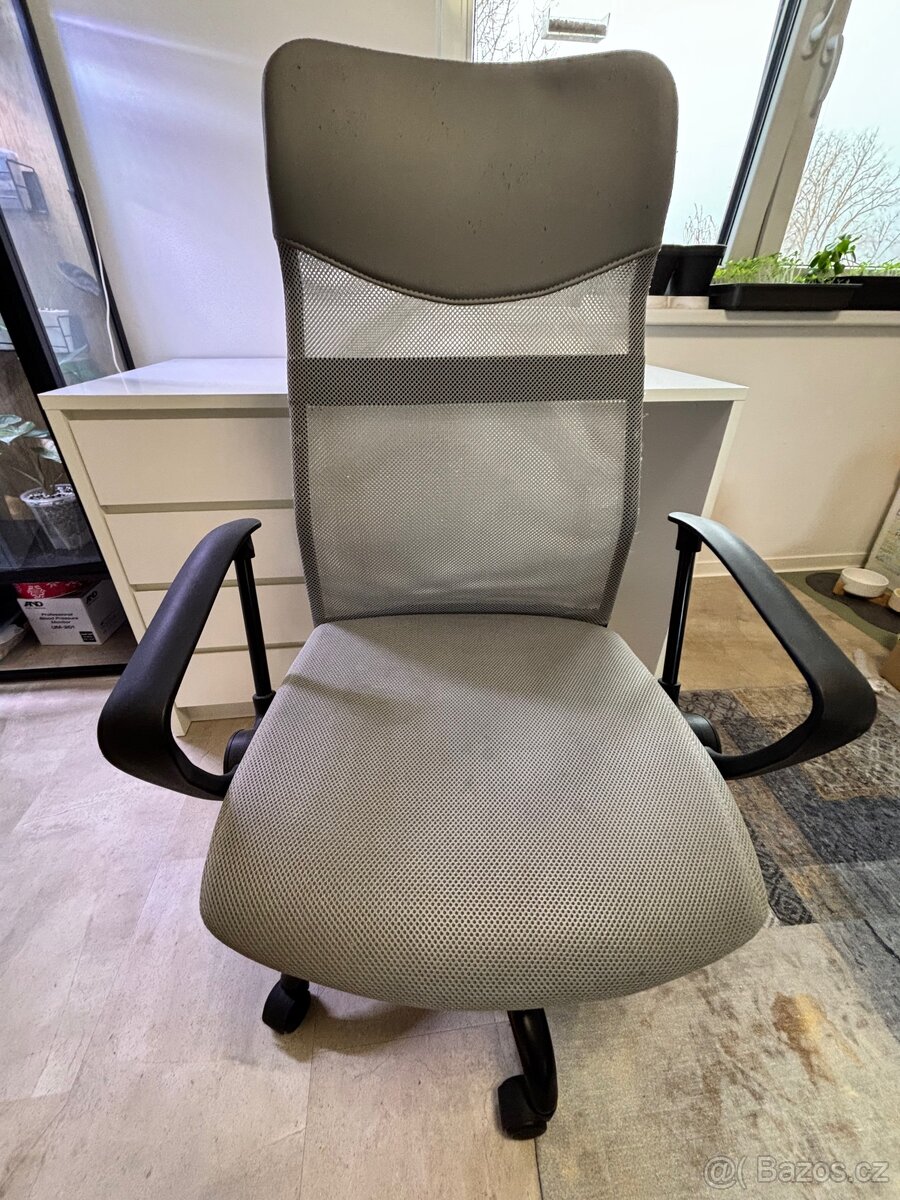 Psací stůl + židle - 4