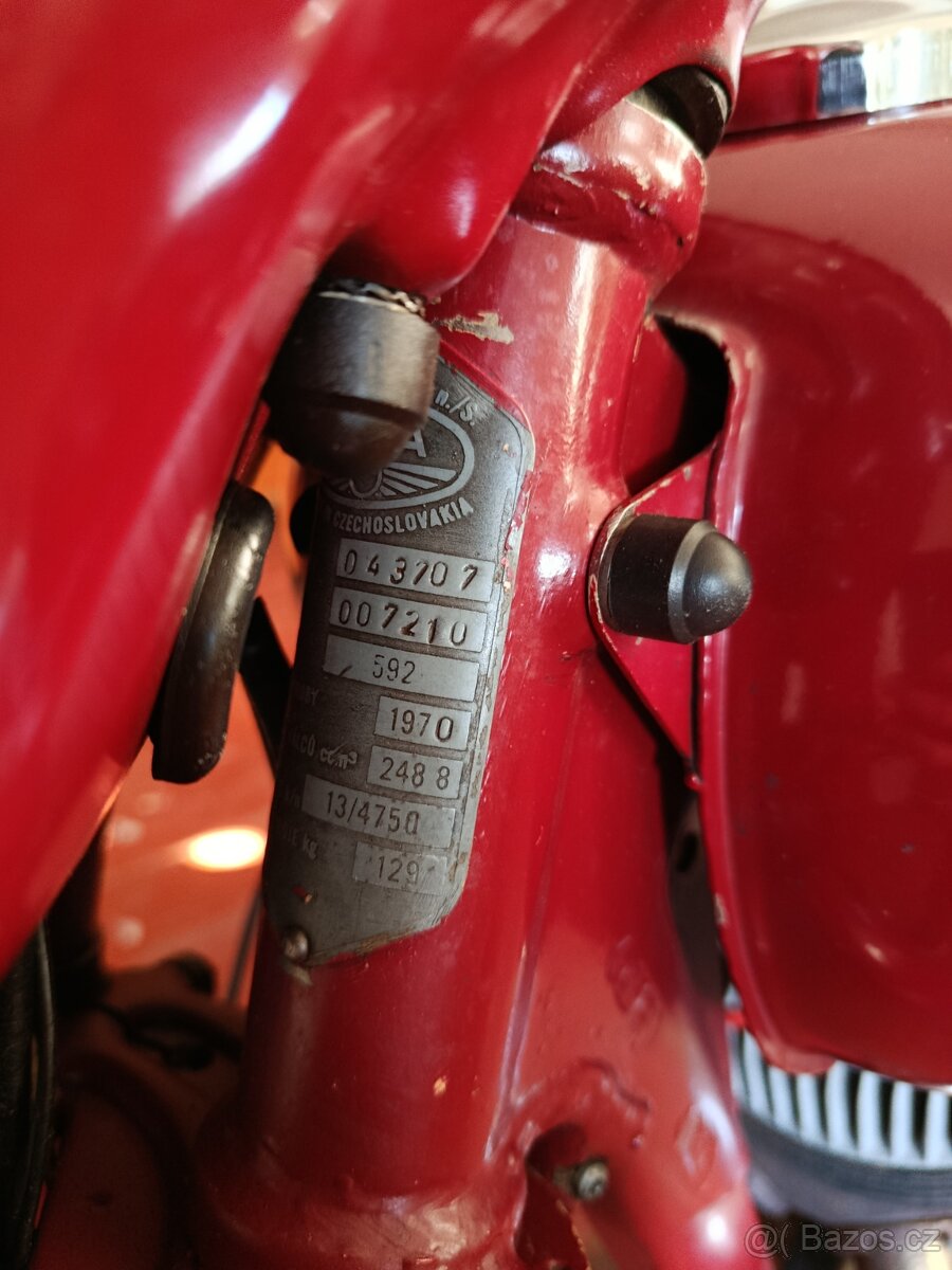 Jawa 250/559 - 4