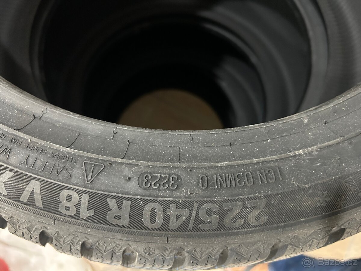 Zimní pneu 225/40 r18"XL Semperit - 4