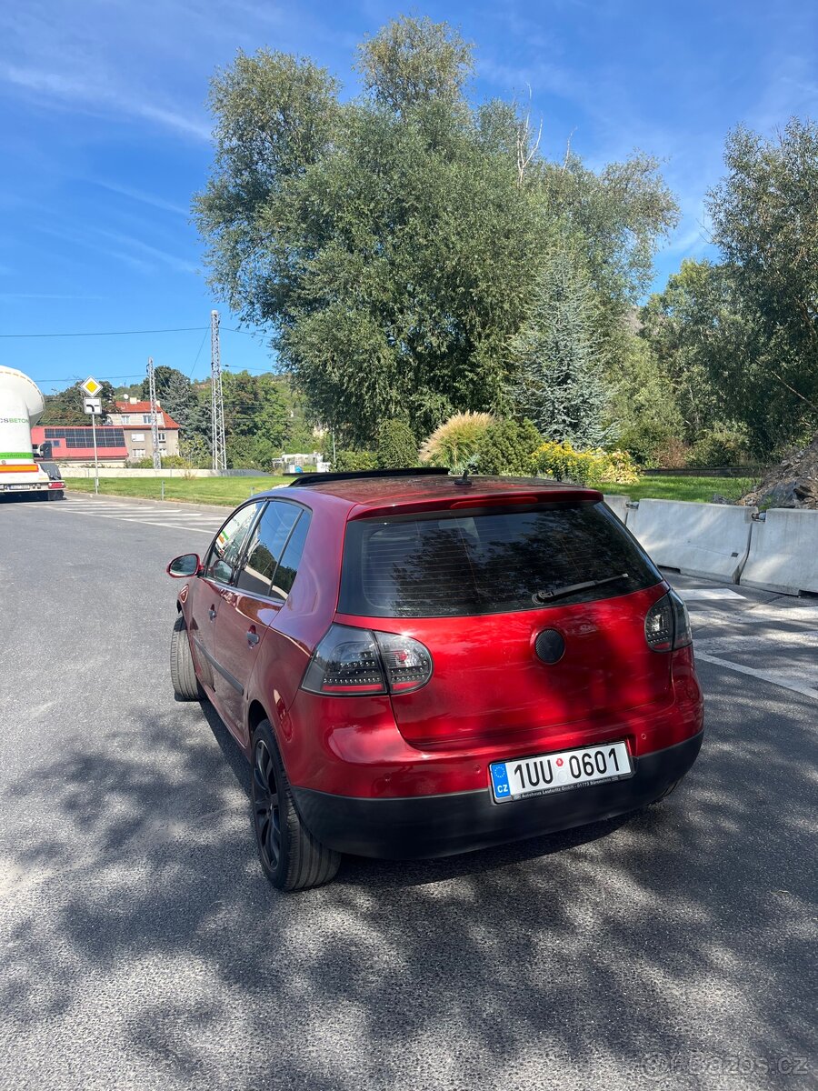 volkswagen golf V 1.6 fsi 85kw 2003 - 4