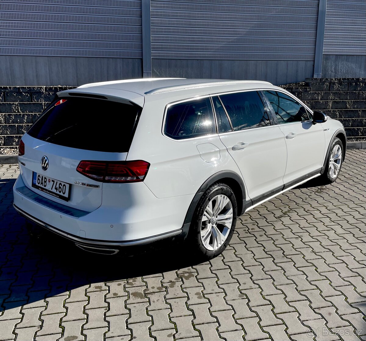 VW Passat ALLTRACK 4X4 2,0 TDi/140kw/ tažné /DSG - 4