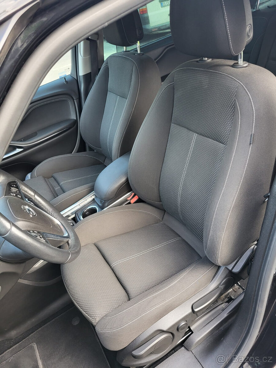Opel Zafira Sports Tourer Cosmo 2,0 BiTurbo, 195 HP, 1. maj - 4