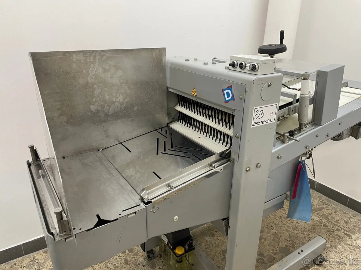 Kráječ pečiva (lot: 33) - 4