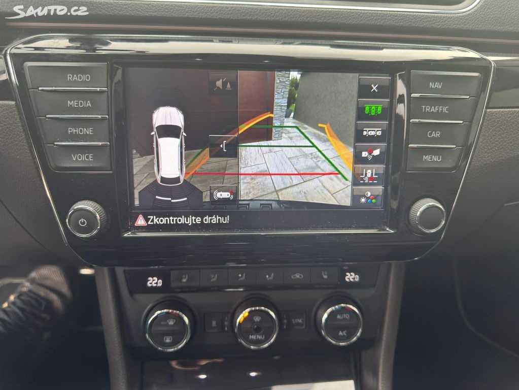 Škoda Superb, 2.0 TDI DSG Laurin & Klement - 4