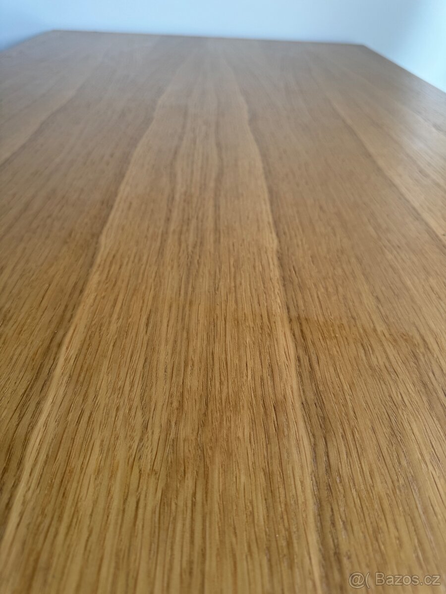 Jídelní stůl - 4