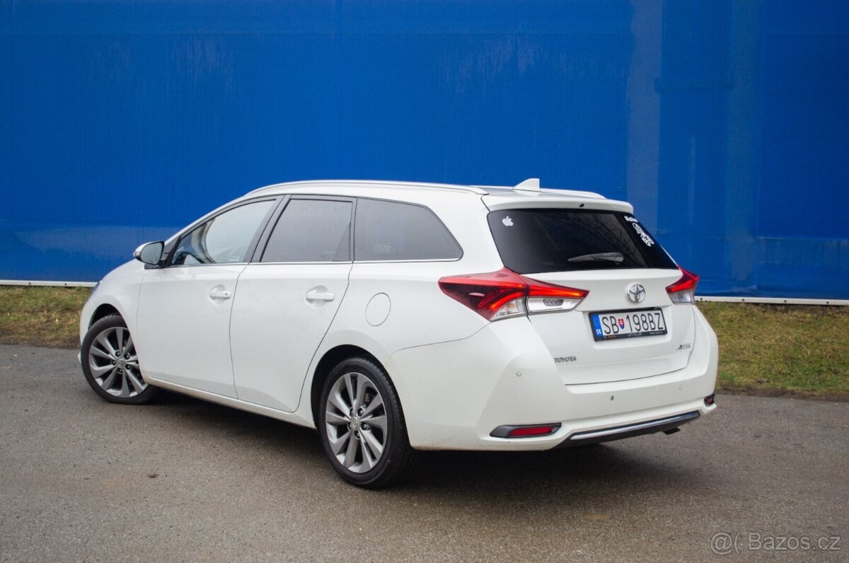 Toyota Auris 1.6 l D-4D - 4
