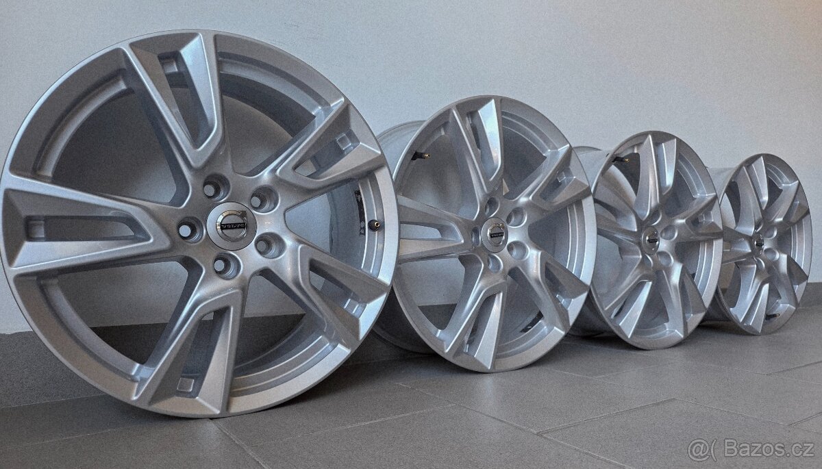 Originální Volvo 5x108 / 18" Top stav.