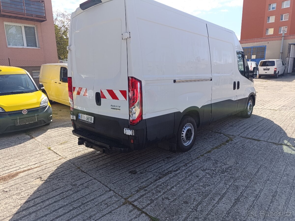 Iveco Daily 35S18 Automatic 140tkm - 4