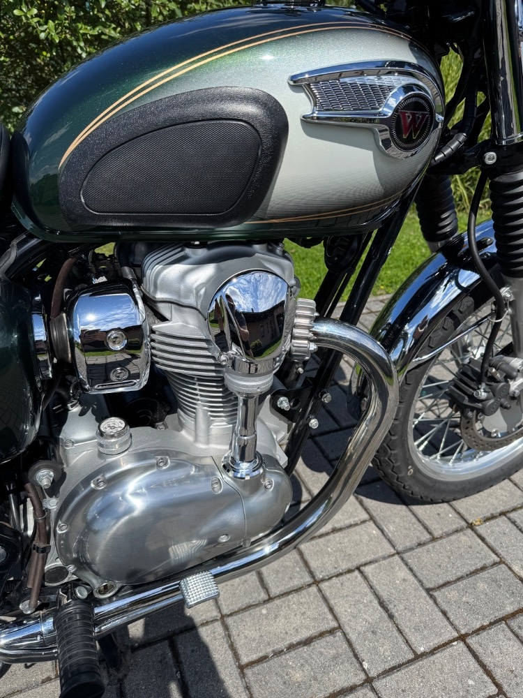 Kawasaki W 800 13tKmNavi - 4