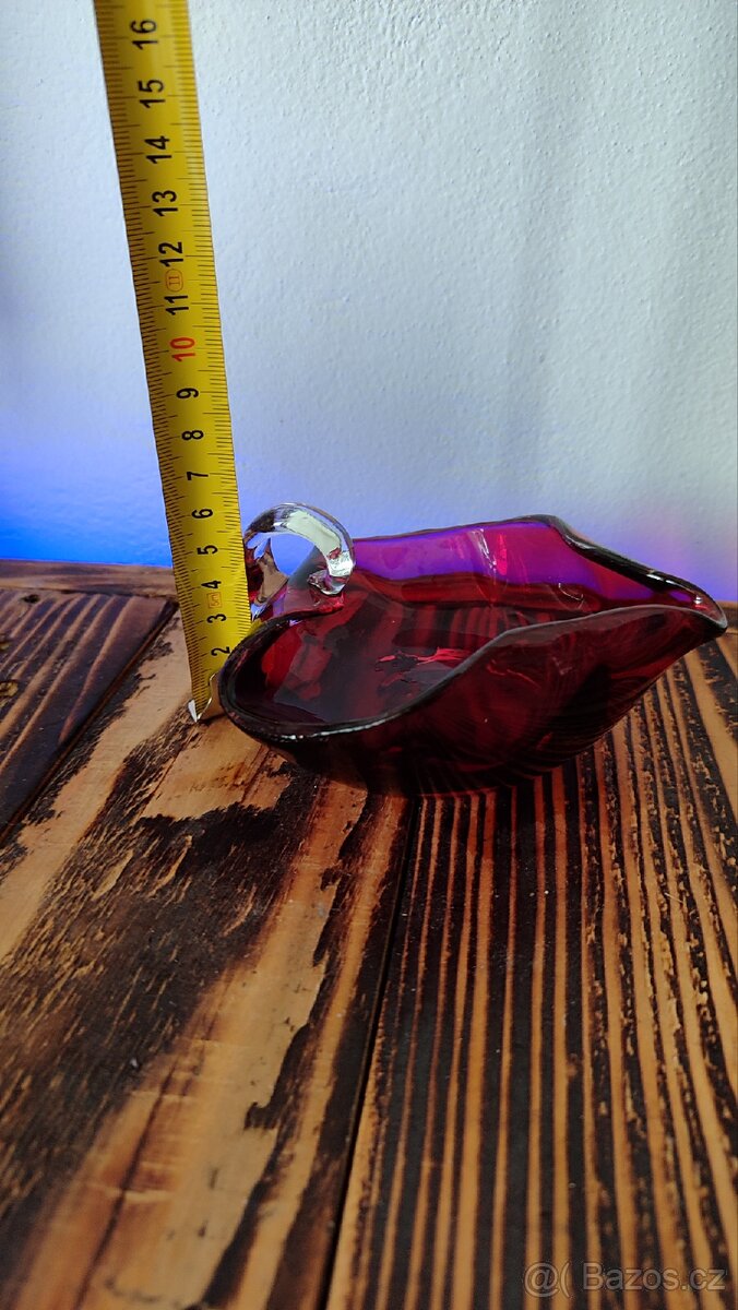 Krásná skleněná miska - 4