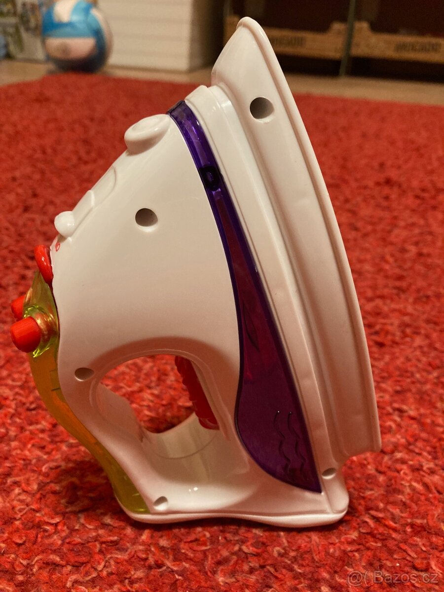 Pračka, žehlička, sušák - set hraček - 4