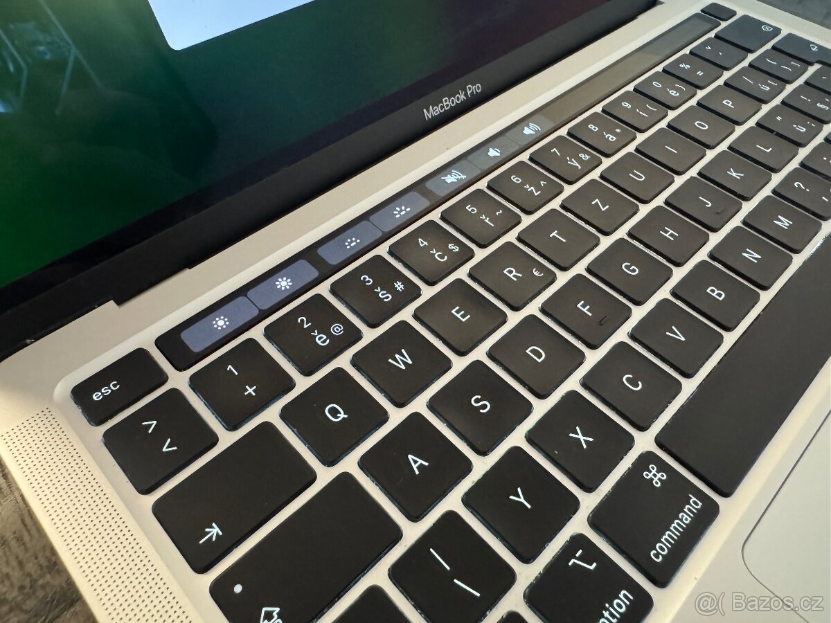 MacBook Pro 13” 2020 M1 - 4