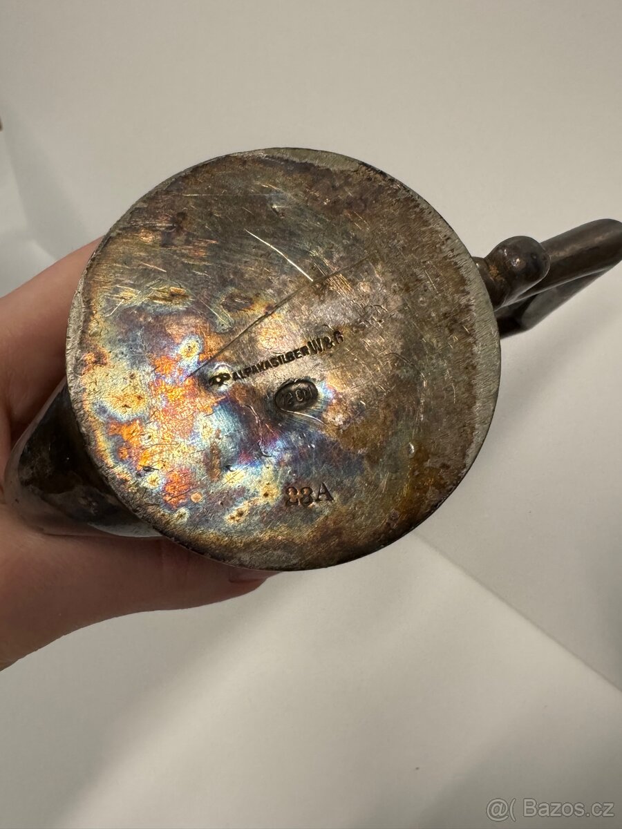 Starožitná postříbřená konvička WMF - 4