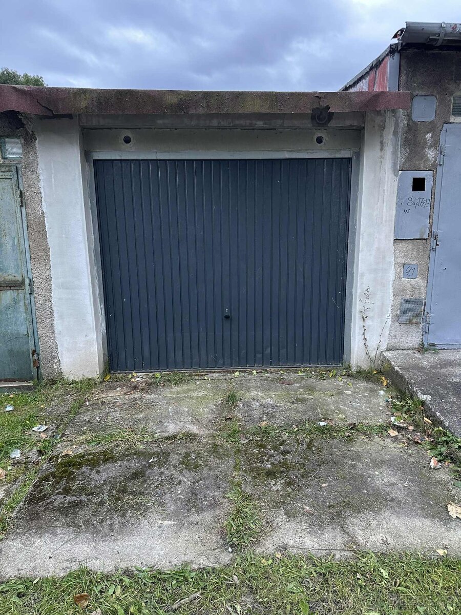 Soubor 9 garáží - 4