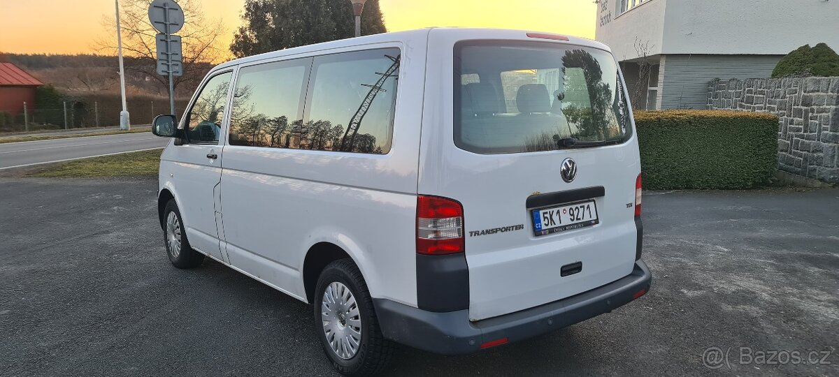 VW T5 Transporter 2.0 Tdi 9 míst - 4