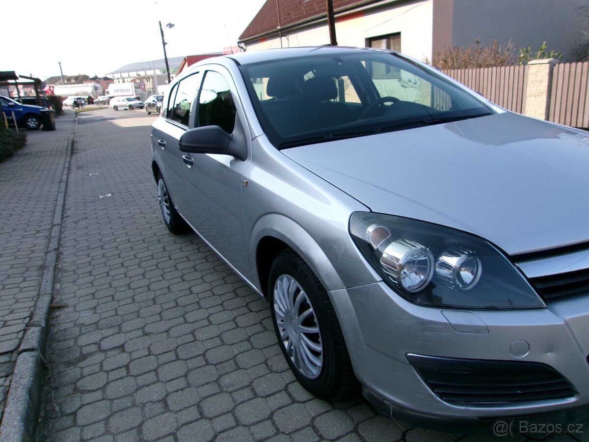 Opel Astra G 1,7 TDCi KLIMA - 4