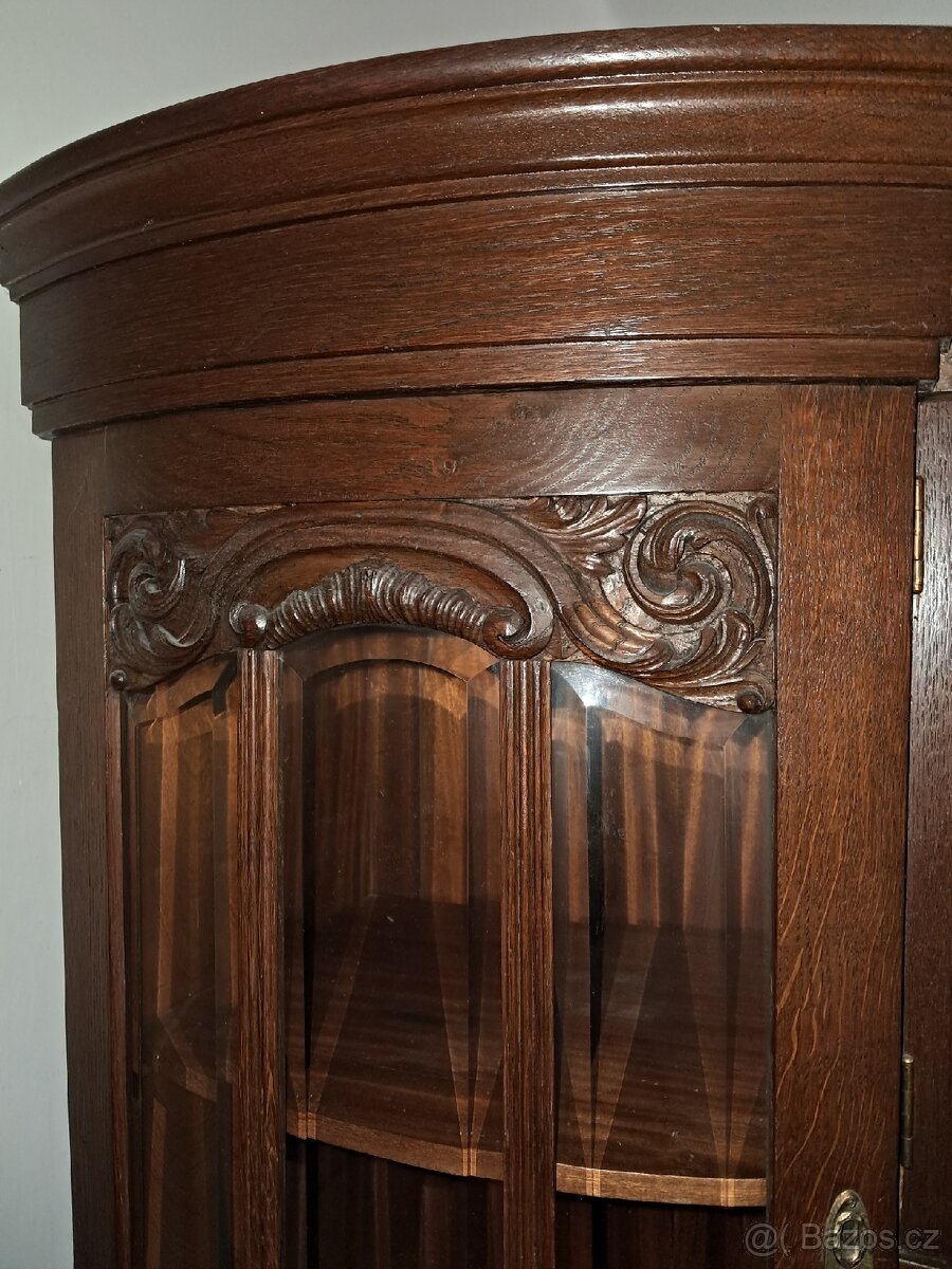 Starožitná skříň masiv - 4