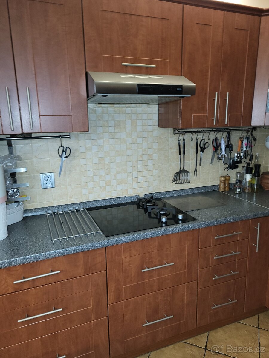 Kuchynská linka - 4
