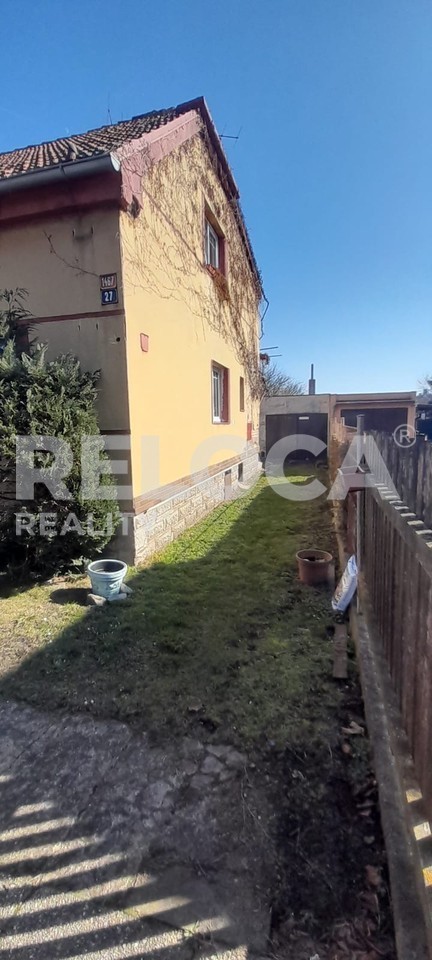 Prodej prostorného domu,pozemek 480m²,garáž,studna,zahrada - 4