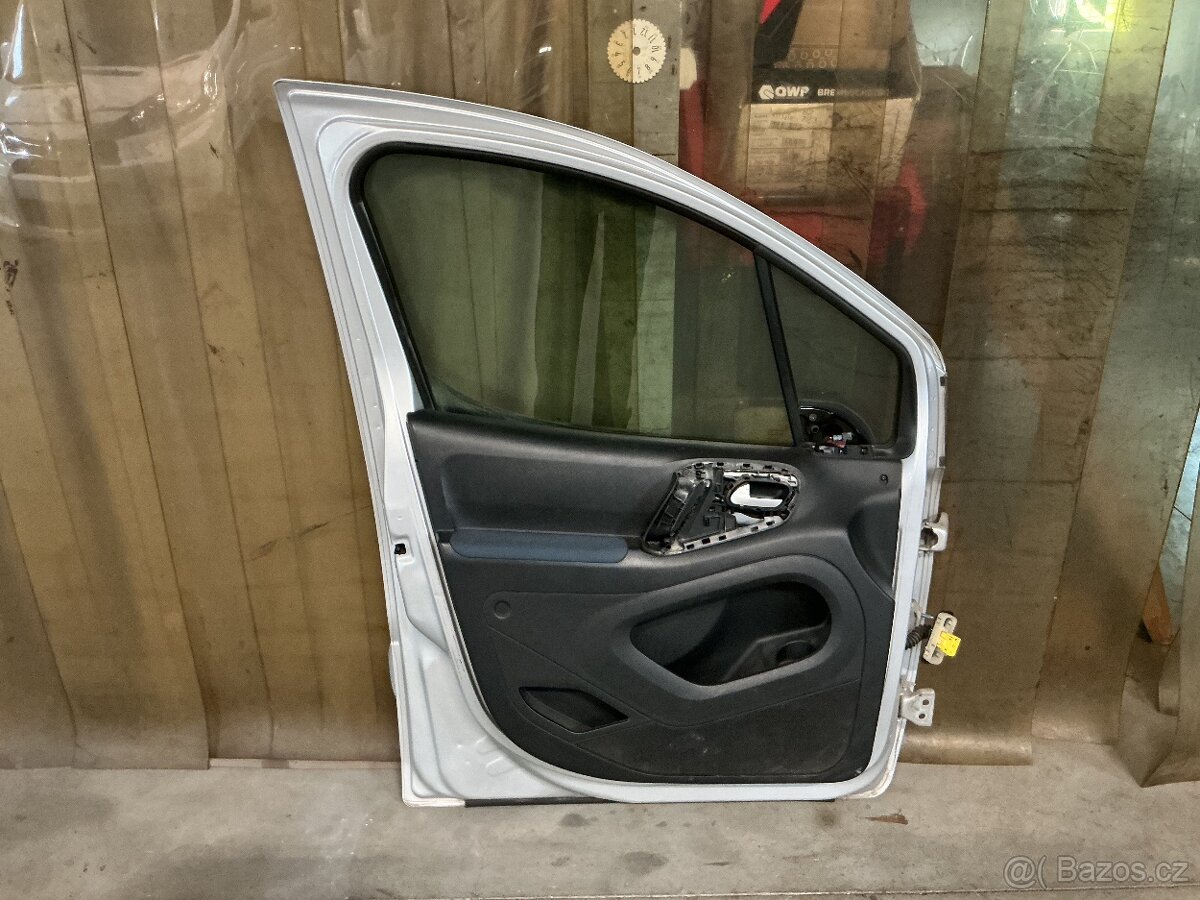 Citroen Berlingo - přední dveře. 2012 - 4