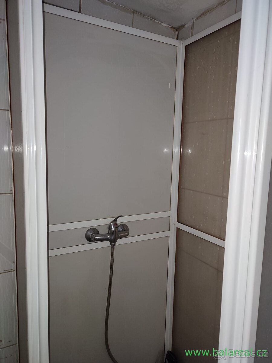 Chata 1+kk se zahradou 700m2 v Brně ve Staré Líšni. - 4