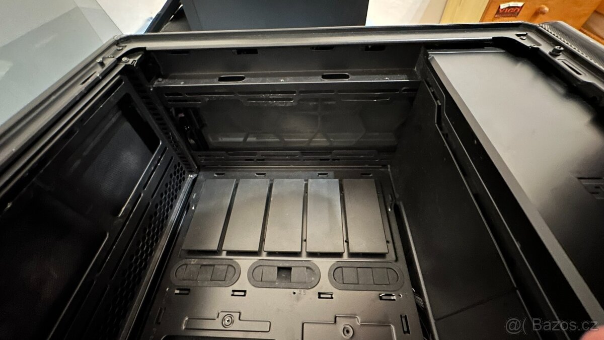 PC Bedna/case Be quiet DARK BASE 700 ATX - 4