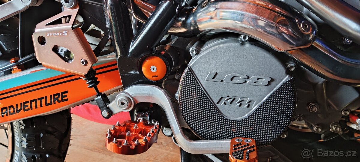 Jedinečná KTM 990 adventure - 4