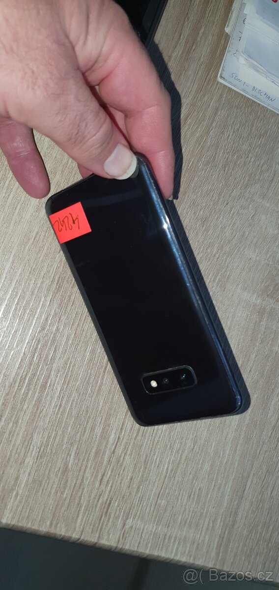 Prodám špičkový Samsung-S 10E, 6GB-Ramka,128GB, ry\chlý, kr - 4